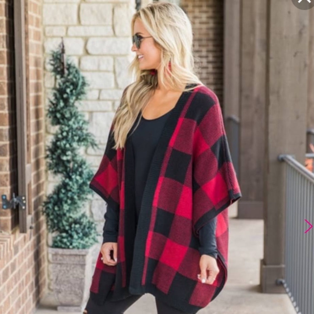 Pink Lily Buffalo Plaid Poncho Cardigan  NWOT